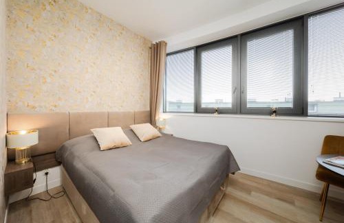 West Pomeranian Voivodeship Apartment | Hanza Tower Apartment No 428 - Swimming pool, jacuzzi, balcony, viewing terrace
