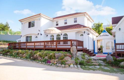 Hapcheon House | Hapcheonho View Smile Pension