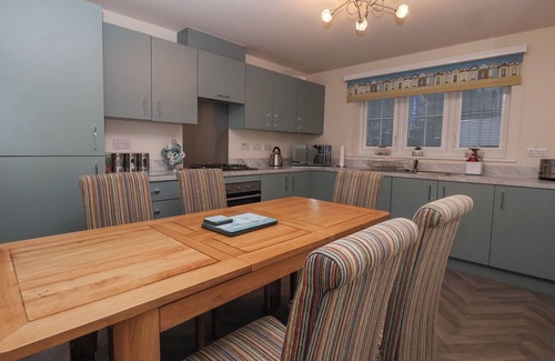Bridlington House | HAPPY DAYS, pet friendly, country holiday cottage in Bridlington