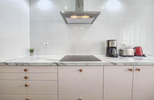 Las Palmas de Gran Canaria Apartment | Happy Waves Home