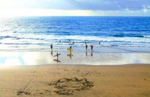 Las Palmas de Gran Canaria Apartment | Happy Waves Home