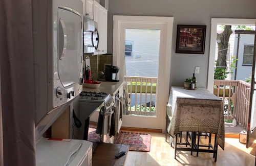 Allston Apartment | Happy Green House ,Boston Landing, BU, BC, Harvard and MIT