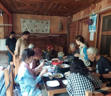 Batrik Hotel | Happy Guest House Kalash Valley