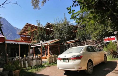 Batrik Hotel | Happy Guest House Kalash Valley