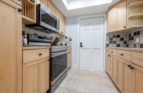 Willoughby Acres House | Happy Hideout