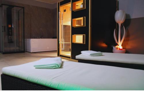 Gardone Riviera Hotel | Happy Hotel Atelier Gardone Riviera Centro & Spa