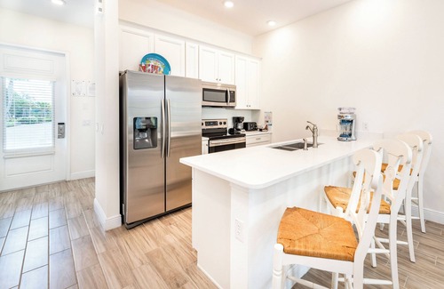 West Kissimmee Cottage | Happy Ours Cottage near Disney with Private Hot Tub and Margaritaville Resort &.