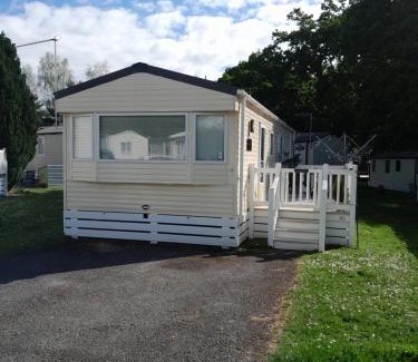Ringwood Other | Happy place no4