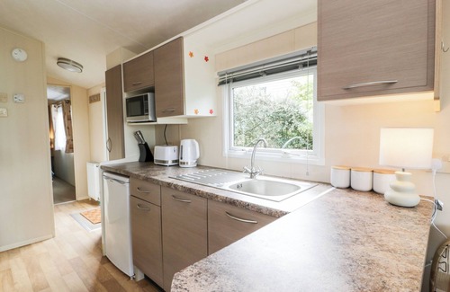 Rockcliffe Cottage | HAPPY TIMES HOLIDAY HOME, pet friendly in Dalbeattie