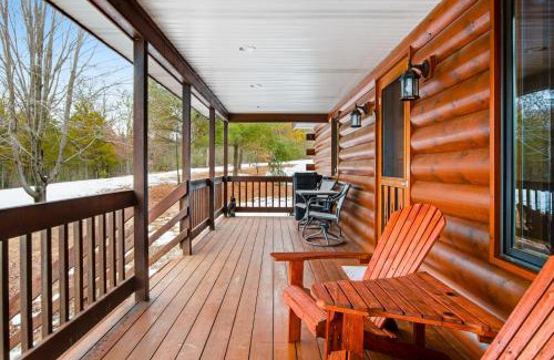 Friendship House | Happy Trails Cabin
