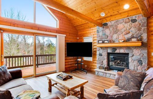 Friendship House | Happy Trails Cabin