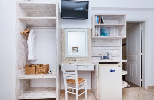 Schoinousa House | Harama Hotel - Studio with sea view