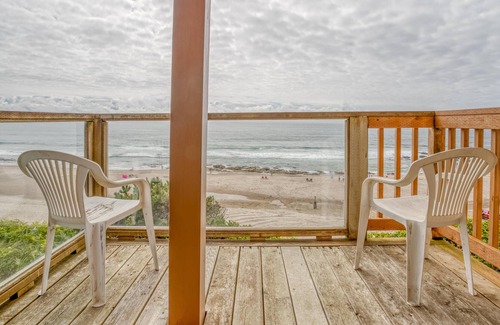Lincoln City Villa | Harbor House