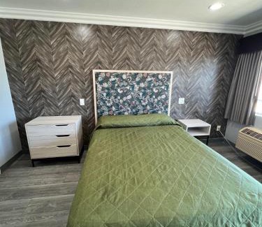 Harbor Hotel | Harbor Inn