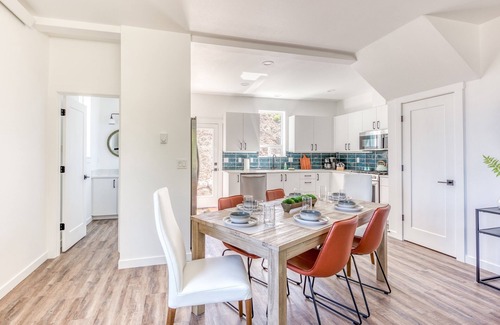 Depoe Bay House | Harbor Lights 6 - Maritime Magic: Coastal Charm