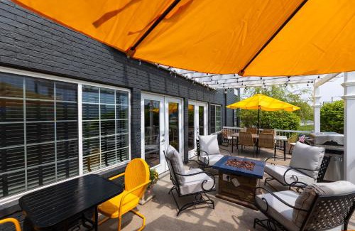 Manitowoc Hotel | Harbor Town Inn