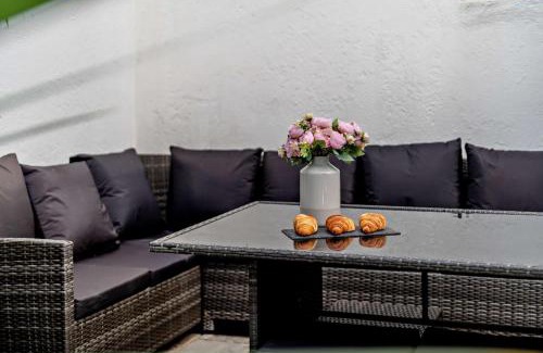 Teignmouth House | Harbour Lodge - Teignmouth