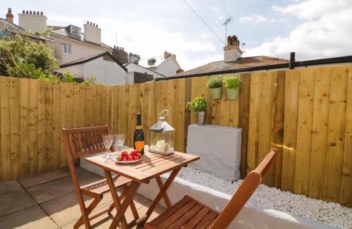 Torquay City Centre House | Harbourside Cottage