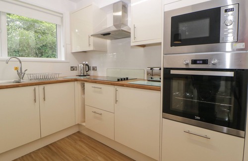 Heligan Cottage | Harcombe House Bungalow 7