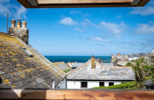 Port Isaac House | Harewood, Port Isaac Bay Holidays