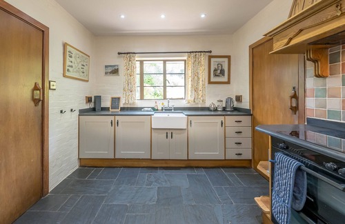 Llanfair Cottage | Harlech Holiday Cottage with Spectacular Views | Sarn-Badrig
