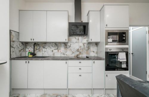 Harlesden Apartment | Harlesden, London - Stylish Two-Bedroom Apartment