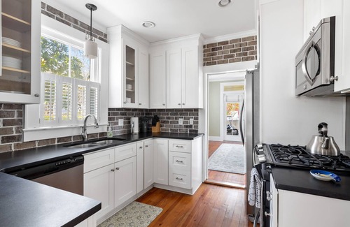 Harleston Village House | Harleston Village | Stylish & Spacious Home