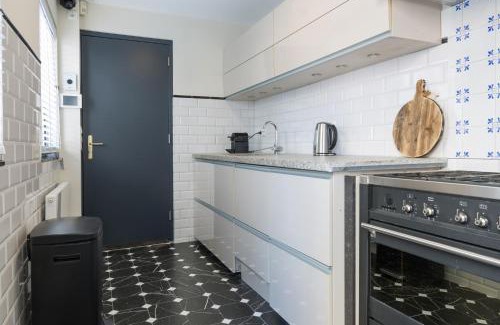 Tilburg Apartment | Harmony Room At The Best Location