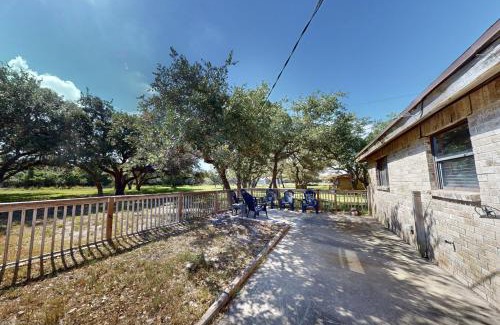 Fulton House | Harris's Landing