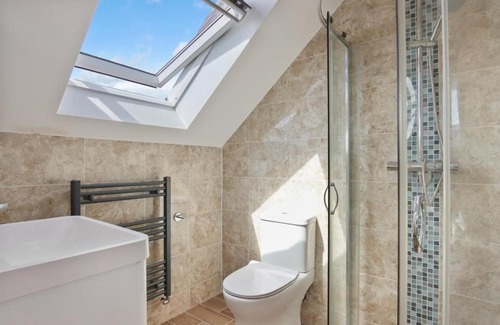 Tokyngton Apartment | Harrow - Stadium Apartment
