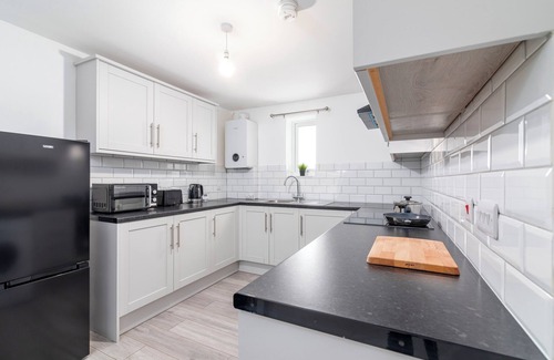 Watford Condo | Harry's Hogwarts Haven
