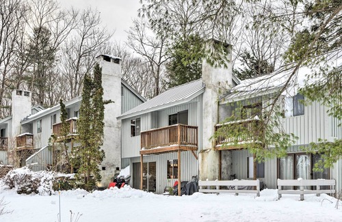 West Hartford Apartment | Hartford Escape w/Fire Pit ~ 3 Mi to Ski & Golf!