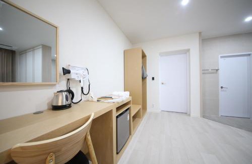 Jinhae Hotel | HARU Hotel