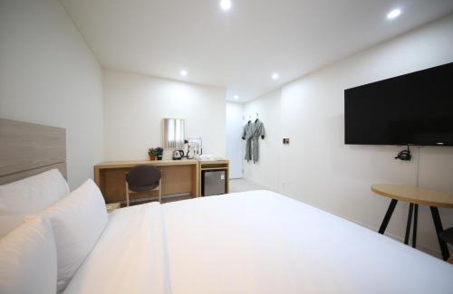 Jinhae Hotel | HARU Hotel