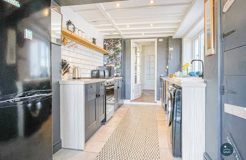 Weymouth Cottage | Harvest Moon - cottage close to harbour
