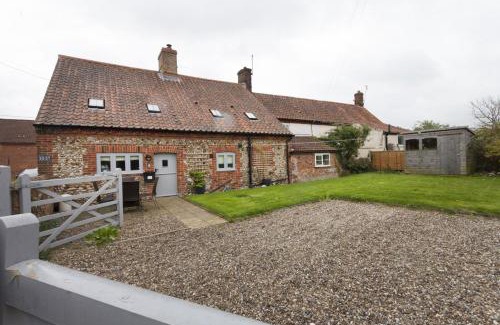 Barney House | Harvey Cottage