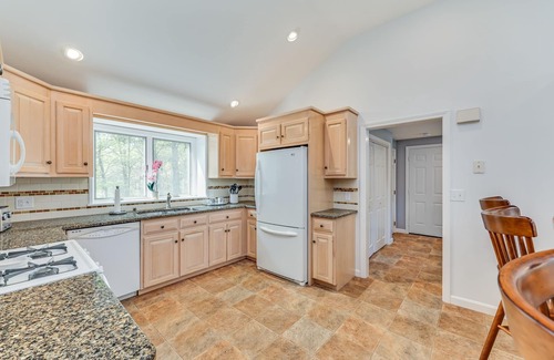 East Harwich House | Harwich Getaway w/Stunning Water Views, Central Air, Outdoor Shower, Tennis