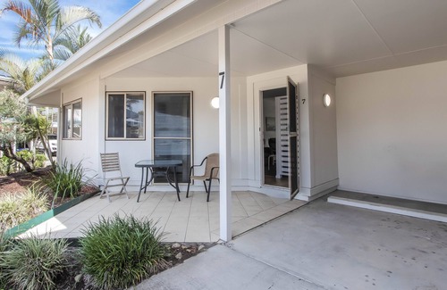 Hastings Point Apartment | Hastings Cove 2 Bedroom Ground Floor Apartment!