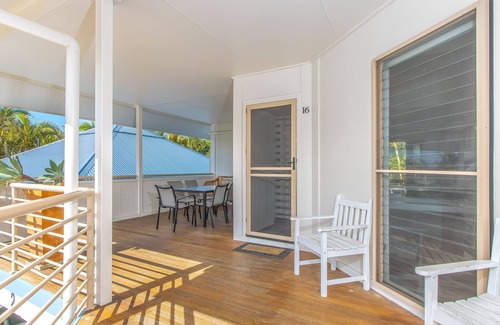 Hastings Point Apartment | Hastings Cove - 2 Bedroom Upstairs Garden Apartment!