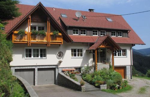 Ottenhofen im Schwarzwald Apartment | Haus Anna