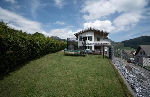 Amden House | Haus Gmür Privatzimmer Obergeschoss - mit Gemeinschaftsbereichen