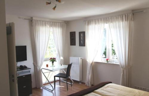 Rheinbreitbach Bed & Breakfast | Haus Hillebrand