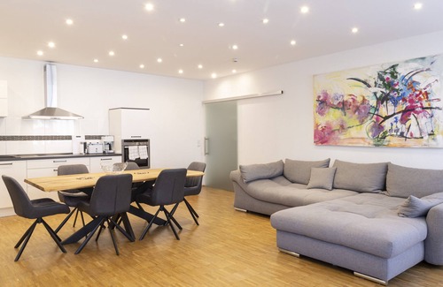 Zweibruecken Apartment | Haus Oselbach- Gemütlich, Zentral, Modern
