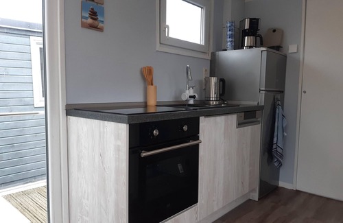 Havelsee House | Hausboot, schwimmendes Ferienhaus im Havelbogen, Haus auf dem Wasser