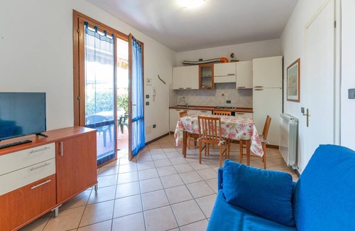 Lido degli Estensi Villa | HAUSE MILLENIUM GROUND FLOOR WITH PRIVATE GARDEN AND COVERED PARKING SPACE