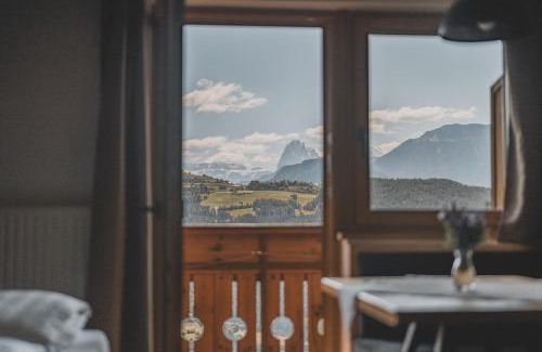 Albions Apartment | HAUSERHOF Farmhouse Escepe & Dolomite View