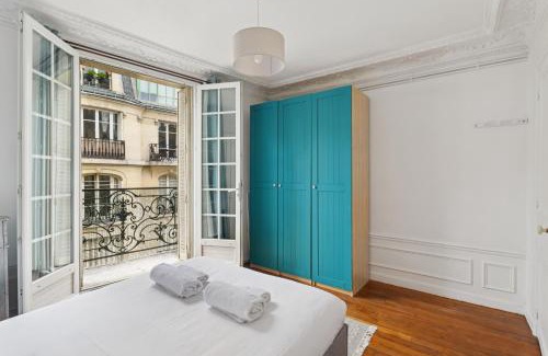 Quartier des Grandes-Carrieres Apartment | Haussmannian and Central - Montmartre and Sacré-Coeur