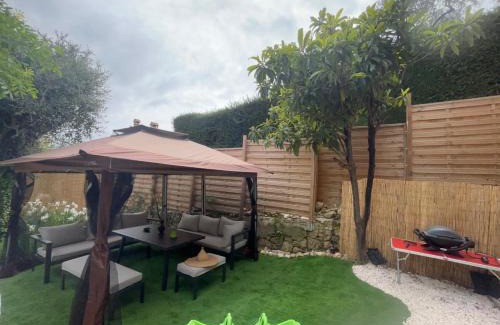 Carros House | Haut villa Les Tilleuls 95 m2 7 pers