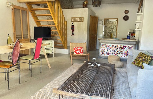 Rustrel House | Havana - B&B in a 5000 M2 estate at the foot of the Colorado mountains