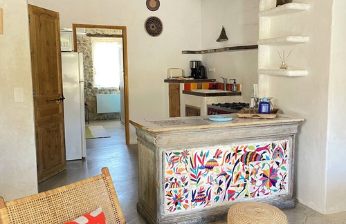 Rustrel House | Havana - B&B in a 5000 M2 estate at the foot of the Colorado mountains